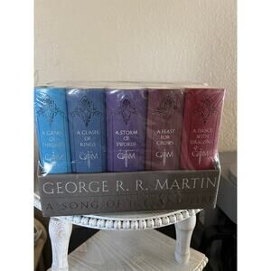 Game of Thrones Collector Leather Bound Book Set of 5:  A Song of Ice and Fire